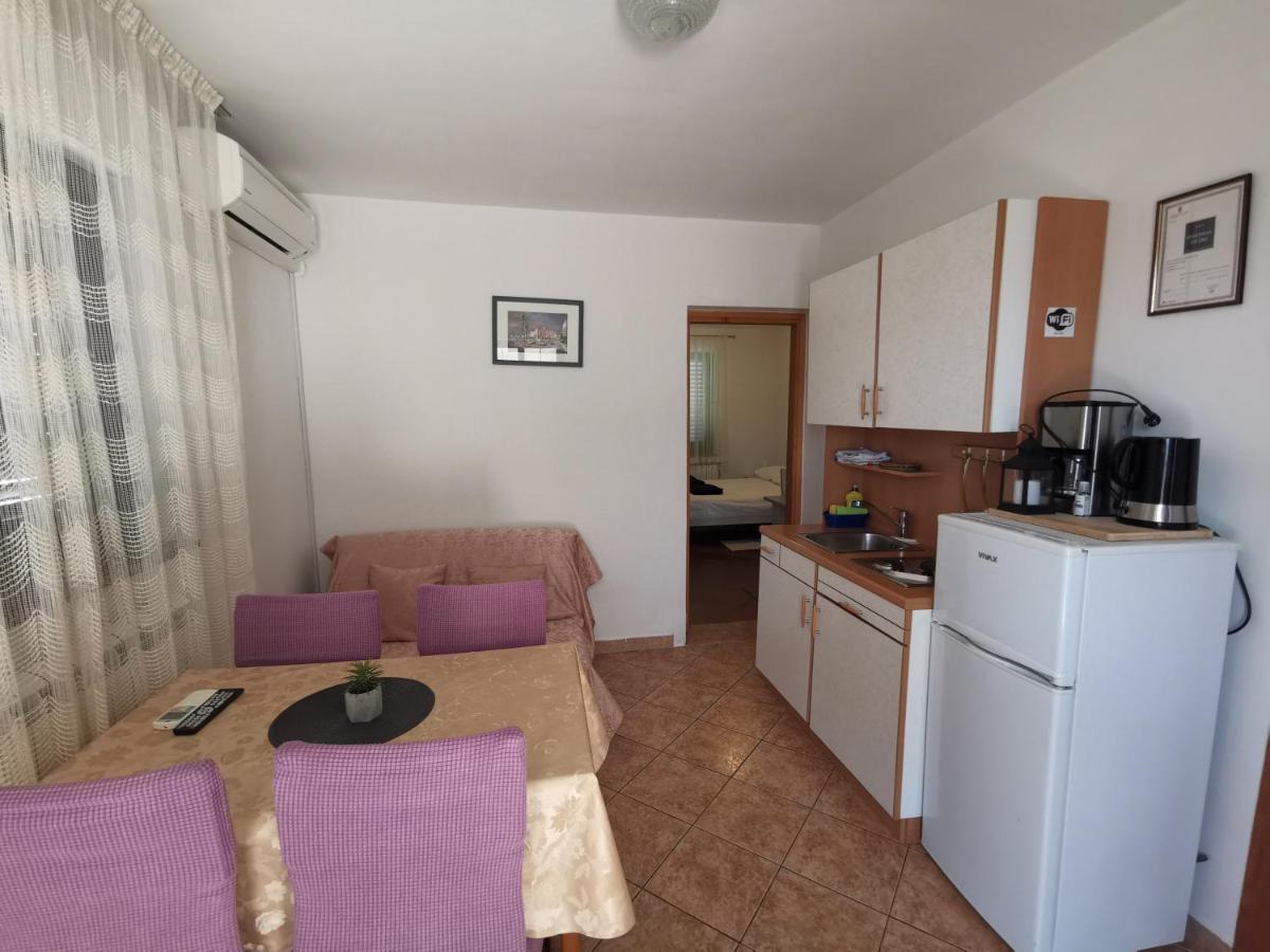 Apartments Porec Istria By Nina Экстерьер фото