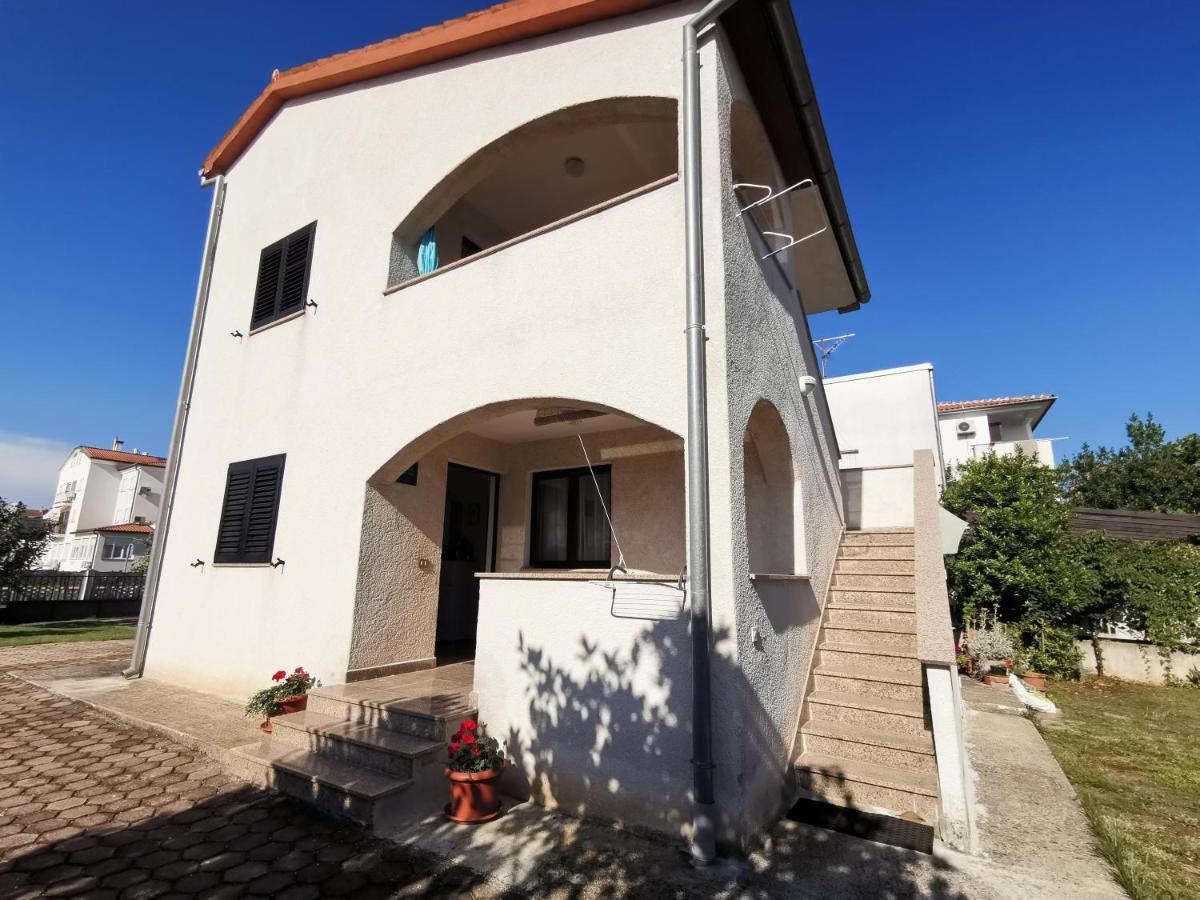 Apartments Porec Istria By Nina Экстерьер фото